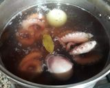 Foto del paso 5 de la receta Pulpo a la plancha con pasta de cilantro, jengibre y ajo