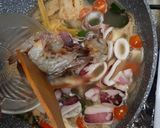 Foto langkah ke 3 dari resep Sup tomyam.