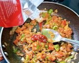 A picture of step 4 of Myonnaise Vegetable pasta.