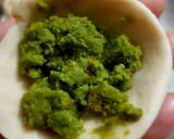 A picture of step 5 of Matar kachori.