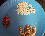 होम मेड चॉकलेट (Home made chocolate recipe in Hindi) रेसिपी चरण 1 फोटो