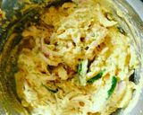 A picture of step 3 of Onion pakoda.