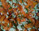 Foto langkah ke 6 dari resep Tumis wortel dan bunga kol.