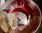 A picture of step 1 of Goan veg pulav (aroz).