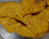 તીખા શક્કરપારા (Tikha Shakkarpara Recipe In Gujarati) રેસીપી સ્ટેપ1ફોટો