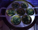 Foto langkah ke 4 dari resep Dadar Telur Bayam.