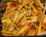Foto del paso 3 de la receta: Pescado con papas y verduras al horno!!
