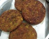 A picture of step 6 of Fried Aloo Tikki.