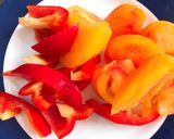 Hình bước làm 3 của món Canh Đầu Cá Mackerel Nấu Cà Chua & Ớt Chuông