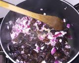 Foto del paso 2 de la receta: Salsa de ciruelas