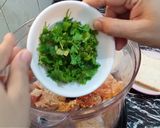 A picture of step 3 of Donut Kabab.