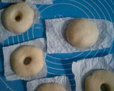Foto langkah ke 3 dari resep Donat fluffy tanpa kentang.