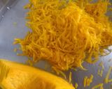 A picture of step 1 of Pumpkin halwa.