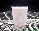 A picture of step 4 of Dragon Fruit Milkshake.
