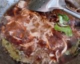 Foto langkah ke 3 dari resep Ayam suwir kecap.