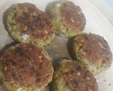 A picture of step 3 of Green Moong Oats Tikki.