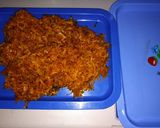 A picture of step 4 of Coconut candy (kwakumeti).