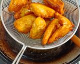 Foto langkah ke 5 dari resep Pisang Goreng Madu Wijen Crispy.