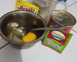 Foto langkah ke 2 dari resep Omelet simple.