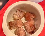 Hình bước làm 2 của món Canh đuôi heo củ sen