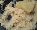 Foto langkah ke 3 dari resep Perkedel Kentang Lembut.