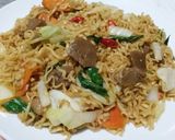 Foto langkah ke 9 dari resep Mie Goreng Baso.