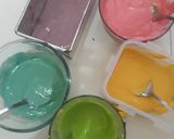 Foto langkah ke 5 dari resep Rainbow Cake Kukus Lembut 2 Telur No Mixer.
