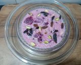 A picture of step 3 of Dragonfruit kheer.