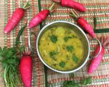 A picture of step 5 of Bengali Mulor Dal / Radish Dal.