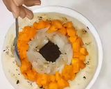 A picture of step 4 of Fruit pizza.