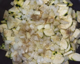 Foto del paso 2 de la receta: Pastel de calabacín 🤤
