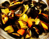 Foto del paso 3 de la receta: Mejillones con sabor a Bélgica 🇧🇪