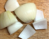 二式鮭魚便當菜：鮭魚烘蛋及串燒的食譜步驟1照片