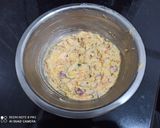 A picture of step 4 of Carrot and corn pakoda.