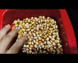 A picture of step 5 of Peanut chikki.