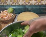 Foto del paso 5 de la receta: Ensalada Agridulce con Espinaca y Lechuga Romana y Camarón