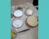A picture of step 1 of Rawa mawa ladoo.