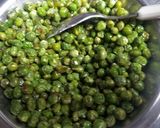 A picture of step 2 of Aloo Tikki Chaat.