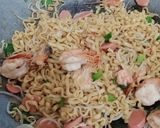Foto langkah ke 3 dari resep "Mie Goreng Udang".