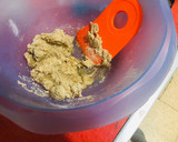 Foto del paso 2 de la receta: Keto - Pancitos de harina de semillas sin huevo