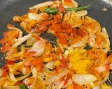 A picture of step 3 of Bread Upma.