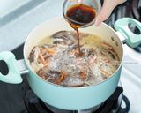A picture of step 6 of Hot and Sour Soup.