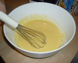 Pudingos vaníliakrém tortába, süteménybe recept fázis 1 fotója