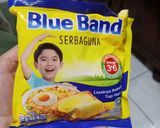 Foto langkah ke 3 dari resep Roti bakar biskuit gurih mix keju.