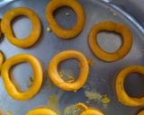 A picture of step 4 of Tamil Nadu evening snacks ring murmure.