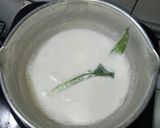 Foto langkah ke 2 dari resep Bubur Sumsum Super Lembut.