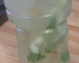Foto del paso 2 de la receta: Gin tonic casero (jugo de hierbas (menta, jengibre, pepino etc)