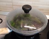 Foto del passaggio 4 della ricetta Riso venere con cime di rapa e spinaci