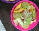 Foto langkah ke 2 dari resep Asinan rambutan + mangga praktis.