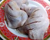 รูปขั้นตอนการทำที่ 1 ของ ไก่ตุ๋นเห็ดหอม